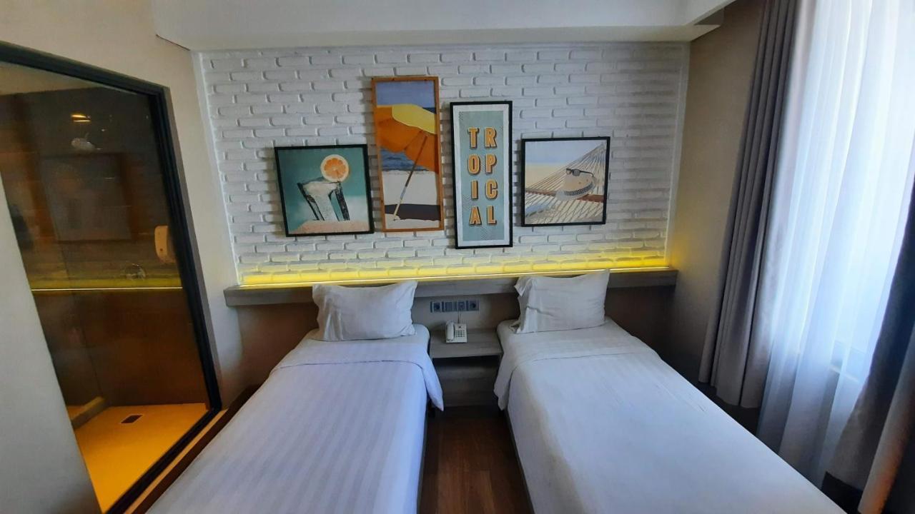 Expressia Hotel Makassar Exteriör bild