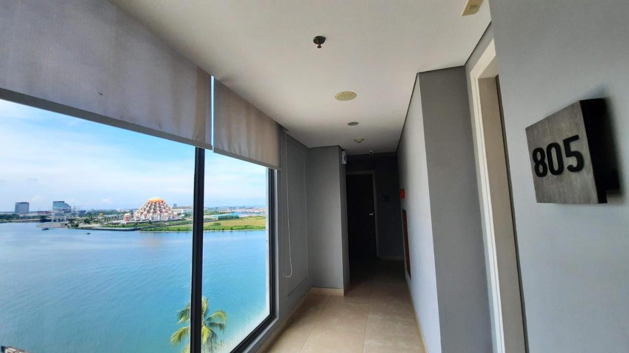 Expressia Hotel Makassar Exteriör bild