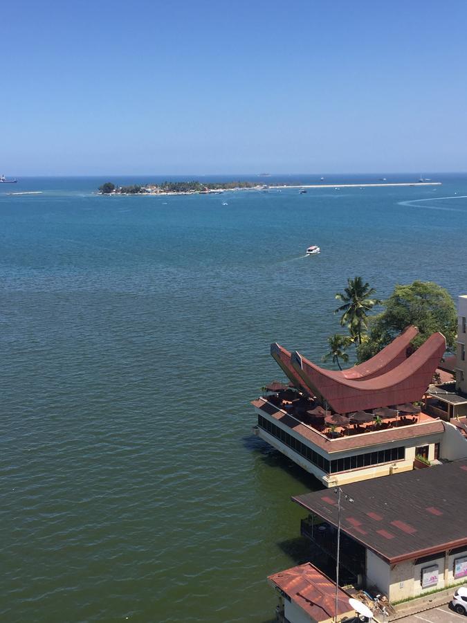 Expressia Hotel Makassar Exteriör bild